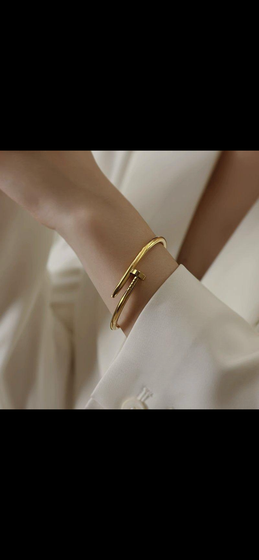 Trendy handcuff