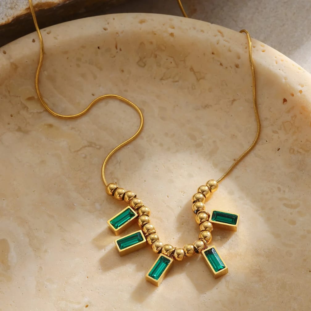 Emerald aura chain