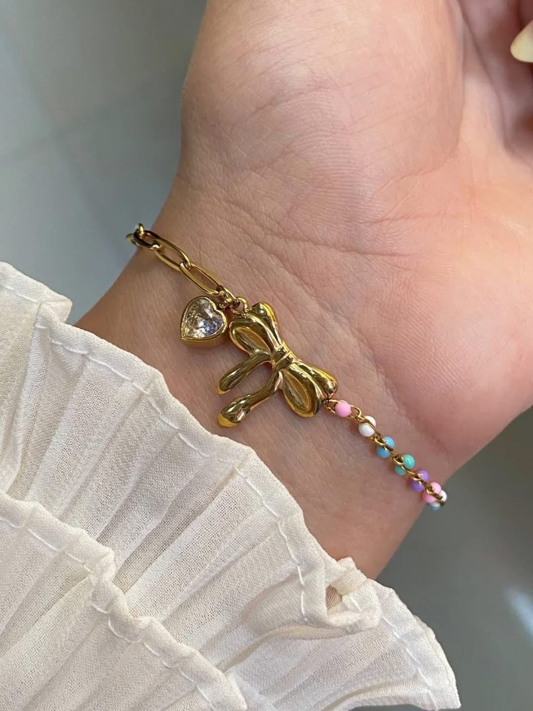 Bow fantasy bracelet