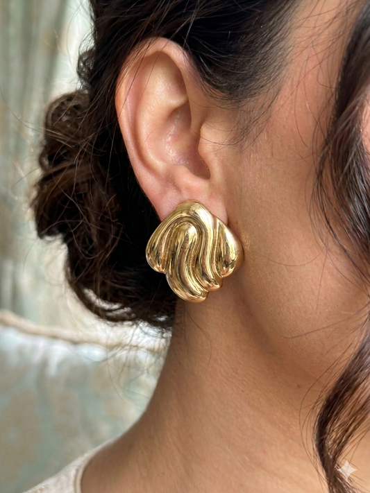 Eternelle studs