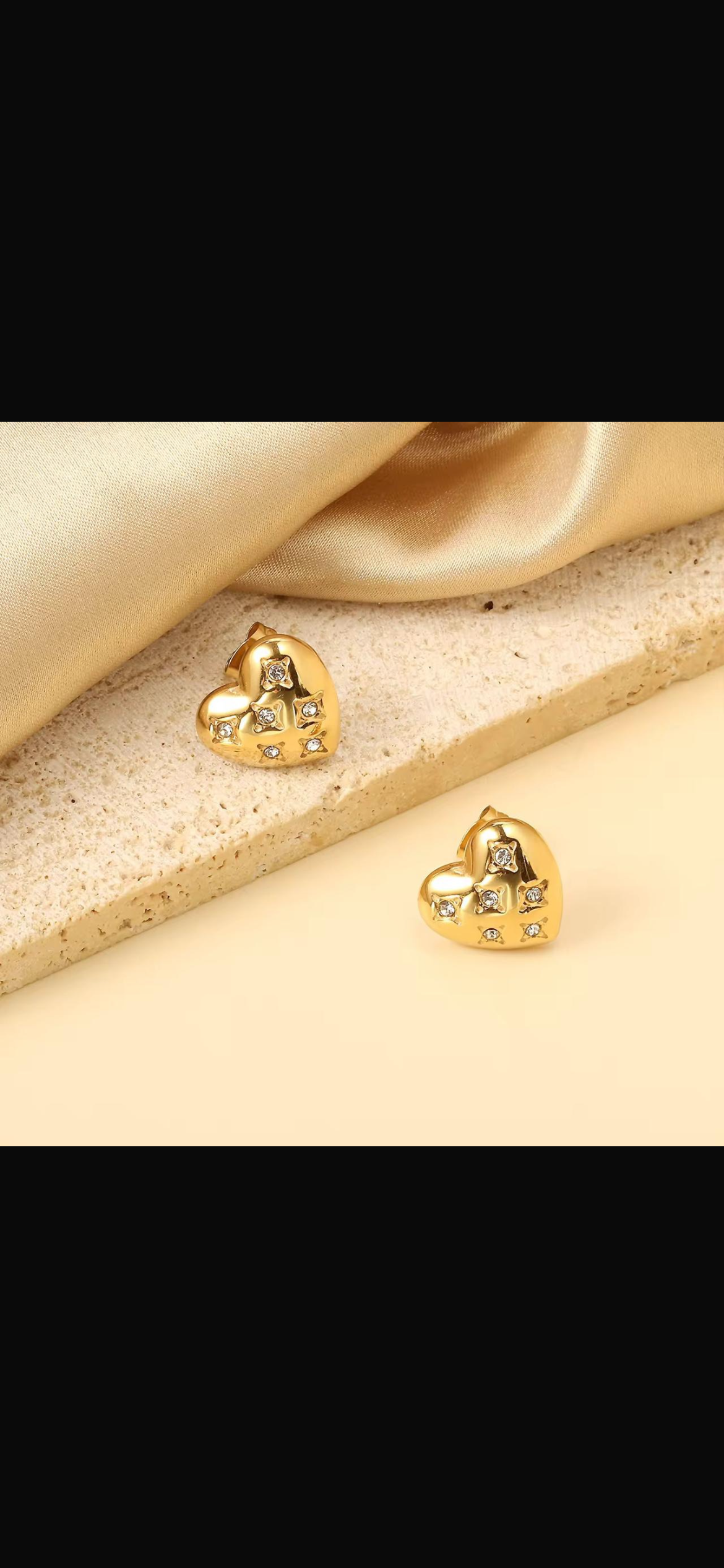 Heart stone studs