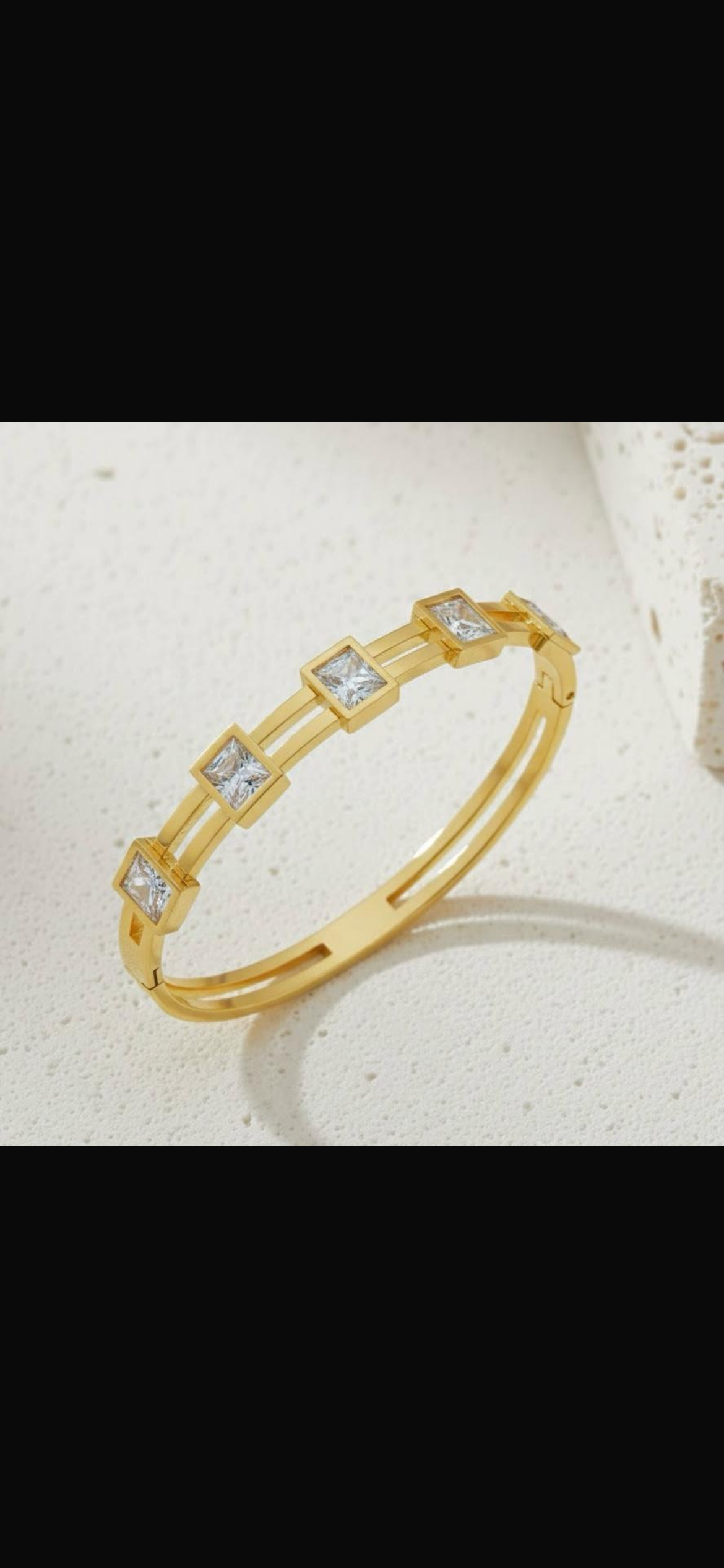 Big stones handcuff