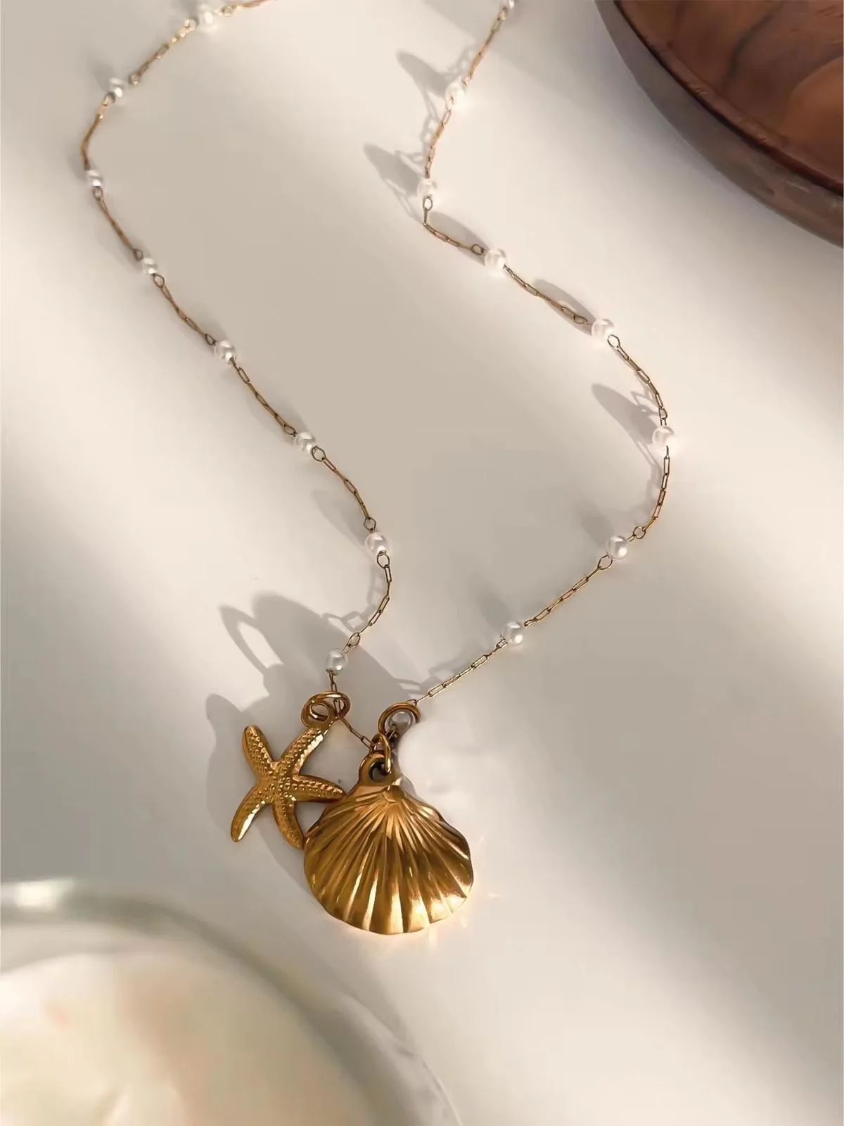 Coastal luxe chain