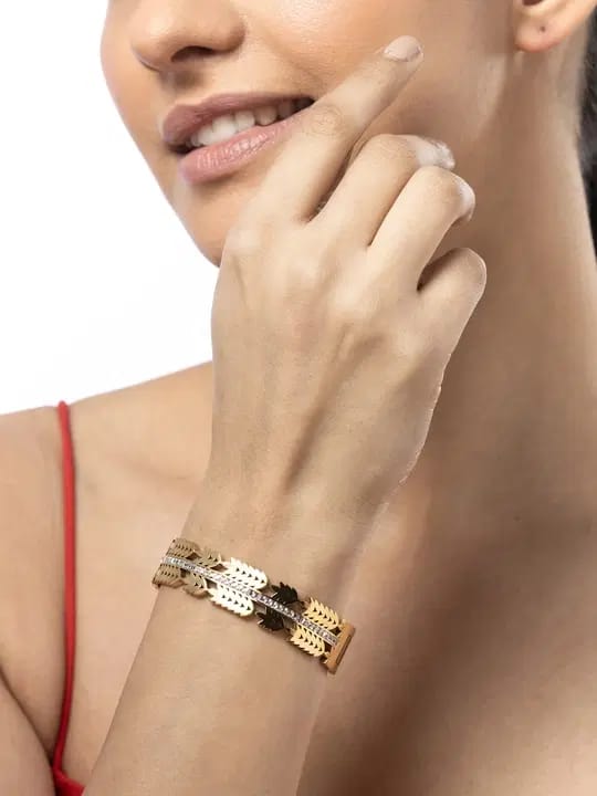 Leafy shine handcuff