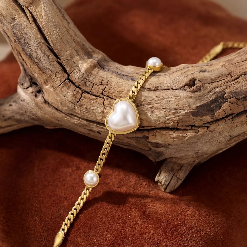 Pearly bracelet