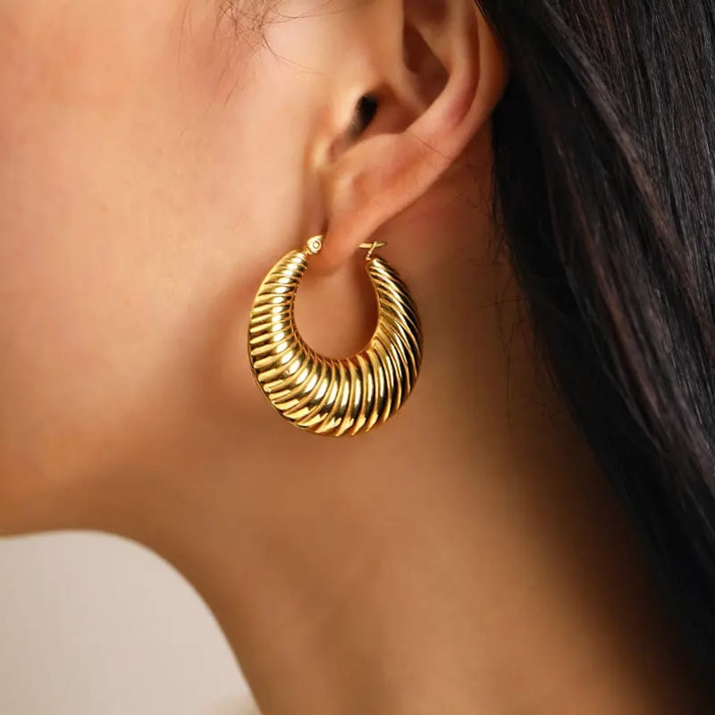Aura hoops