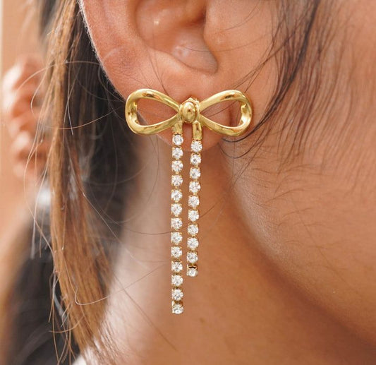 Bow sparkle earrings