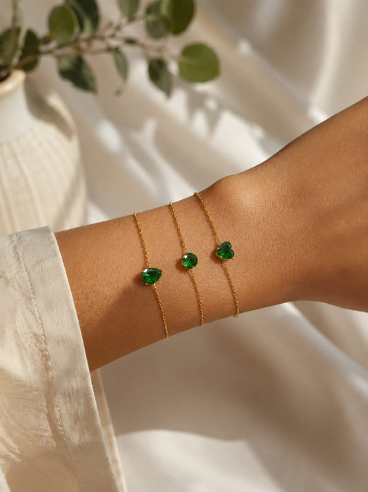 Minimal bracelets