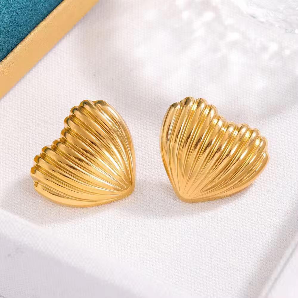 Heart studs