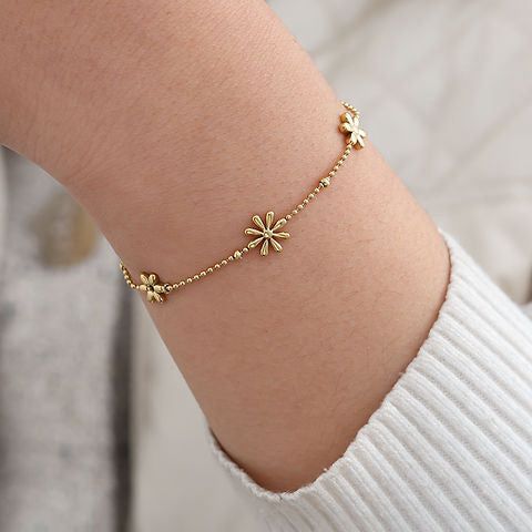 Floral minimal bracelet